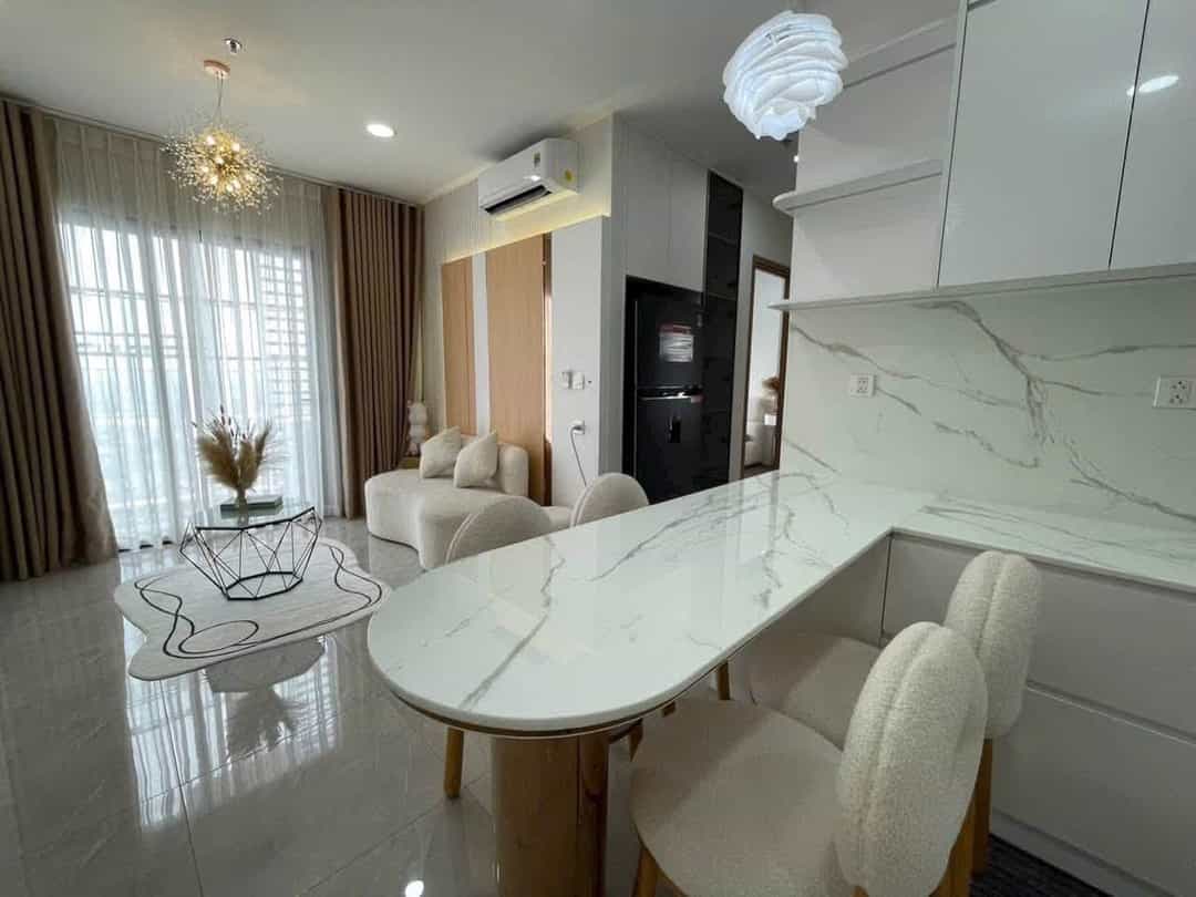 XUẤT NGOẠI CẦN BÁN GẤP căn hộ Screc Tower, Q.3, 2.65 tỷ, 70 m², nội thất đầy đủ