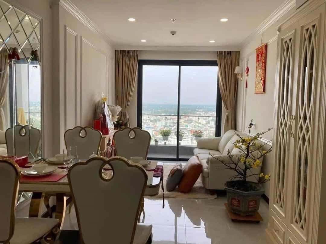 XUẤT NGOẠI CẦN BÁN GẤP căn hộ THE PRINCE RESIDENCE, 5.5 tỷ, 63 m²