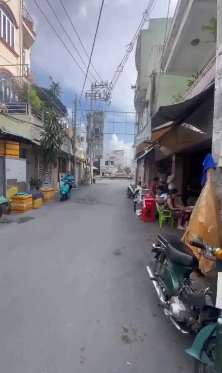 Nhà hẻm 1358/4 Quang Trung, Phường 14, Gò Vấp, Hẻm 7m thông, 6,22 NH 6,5x20m, Cn 122,9 m2, trệt 2 lầ