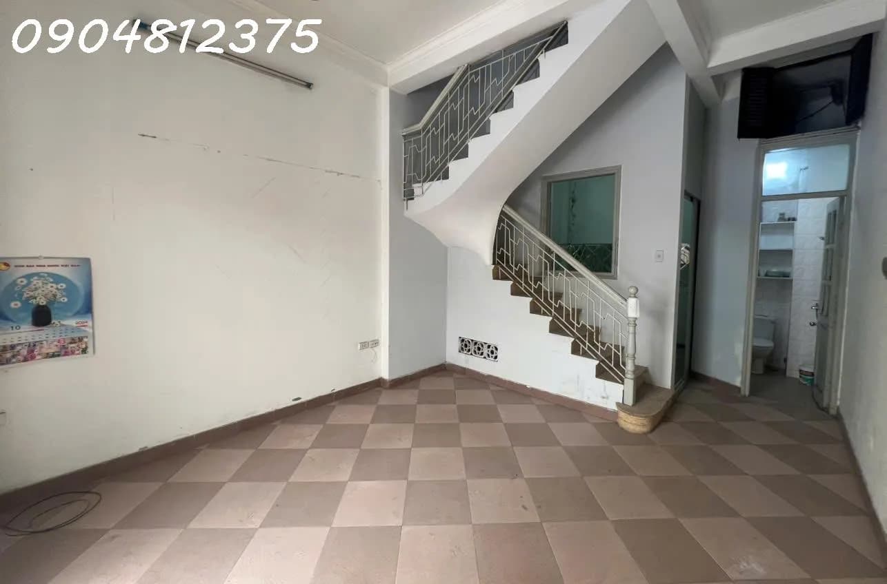 Cho thuê nhà khu dân cư sầm uất, mặt tiền đường ngõ 168 Hào Nam, Phường Ô Chợ Dừa, Hà Nội - ảnh 1