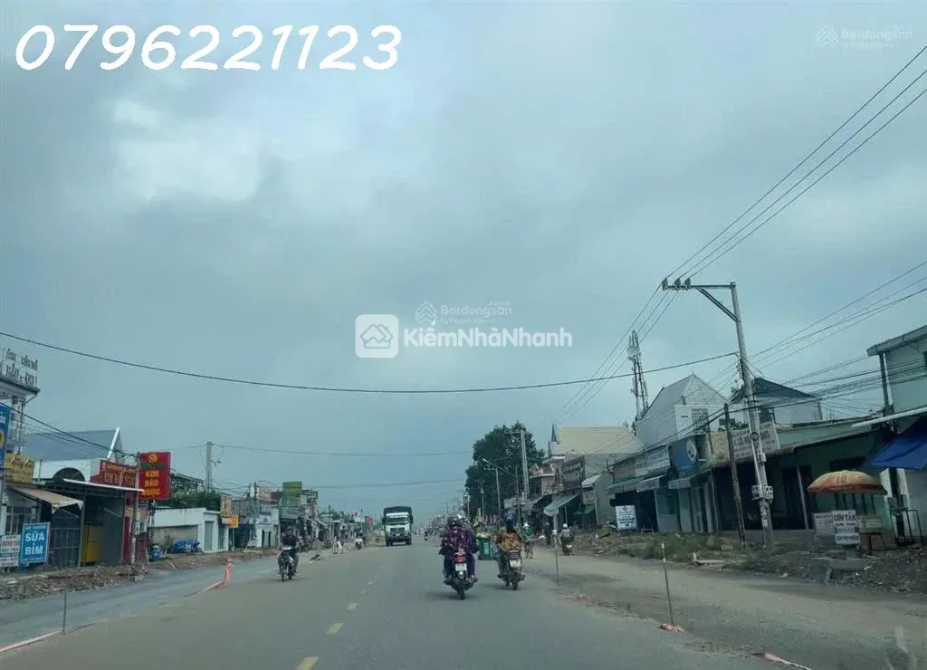 Bán đất tại đường Lò Rèn, Long Hòa, 5tr/m2, 4300m2, view đẹp, nhiều tiện ích - ảnh 1