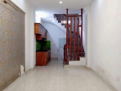 Cho thuê nhà ngõ Nguyễn Khoái, 30m² x 4 tầng,  3PN, 9 triệu KD online, VP, ở gđ, nhóm