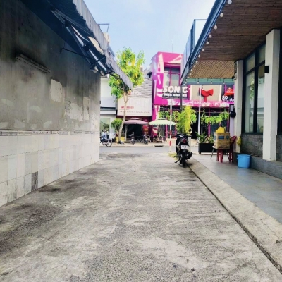 BÁN NHÀ TÂN SƠN NHÌ – NGANG KHỦNG 13M – XH VÀO  NHÀ – SỔ HOÀN CÔNG CHỈ 11.X TỶ