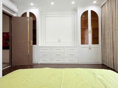 Bán nhà Siêu đẹpViệt Hưng - Gara- Ô chờ Thang máy- Dân trí tuyệt vời- 55m 5 tầng Full NT- 11,x tỷ(TL)