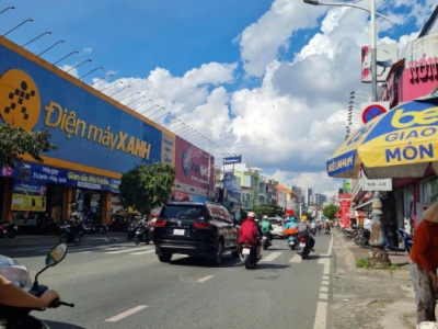 BÁN NHÀ DƯƠNG BÁ TRẠC QUẬN 8 HẺM THÔNG - 50M2 , 3 TẦNG- 5PN - NHỈNH 4 TỶ.LH: 0939 345 129