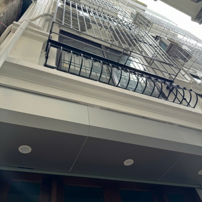 Cho thuê nhà Phố La Thành 6 tầng x 40m2, thang máy kinh doanh online, VP, Spa