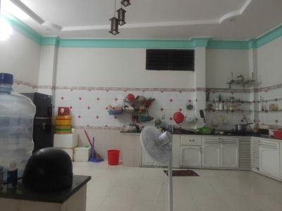 # Nhà kiệt 3m Hoàng Diệu 85m2, 2 tầng, 3PN, sân rộng, Giá Sập Sàn 3.x tỷ