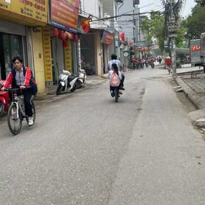 GẦN 70M MẶT TRỤC CHÍNH VỈA HÈ RỘNG KINH DOANH SẦM UẤT, GẦN TRƯỜNG HỌC, GIÁ 9,28 TỶ