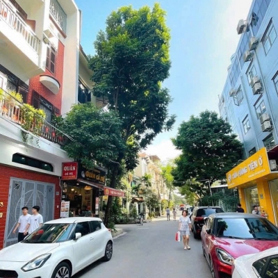 GIẢM CHÀO BÁN NHÀ LÔ GÓC .NGÕ  OTO TRÁNH , PHÂN LÔ HOÀNG HOA THÁM