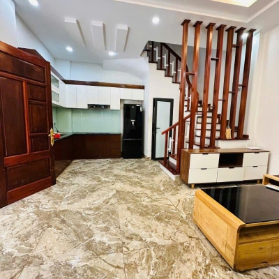 Bán nhà Nguyễn Sơn- lô góc oto dỗ cửa -full nội thất mặt tiền rộng nhỉnh 8 tỷ(thương lượng)