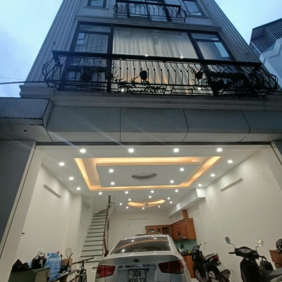 Chính chủ bán nhà 5 tầng tại ngõ 11 Việt Hưng ngay cạnh Vinhome Riverside