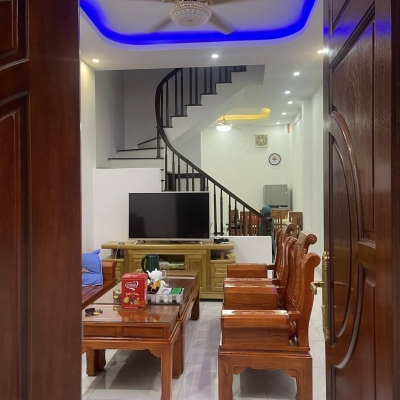 Cần bán gấp nhà TT Phùng, Đan Phượng, DT 40m2, 4 tầng ô tô đỗ gần