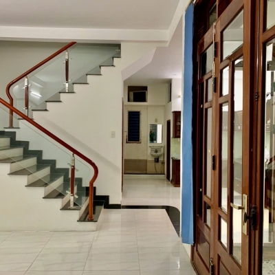 ♪ Nhà Kiệt Hoàng Thúc Trâm gần Tiểu La 79m2, ngang 7m, 2 tầng đúc, 3PN, 4..x tỷ nhỏ tí