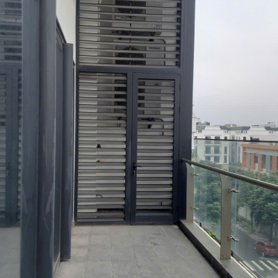 22.10.25 Cho thuê căn hộ Sunshine Green Iconic đẳng cấp nhất Long Biên, 3 ngủ dt 200m2, nhà nguyên bản mới tinh