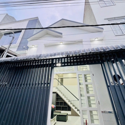 BÁN GẤP NHÀ ĐẸP 5x12m, gần Gò Vấp Ngã Tư Ga, full nội thất đẹp giá tốt