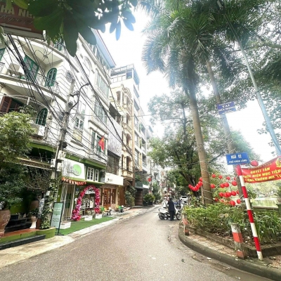 BÁN NHÀ PHÂN LÔ LÁNG HẠ, ĐỐNG ĐA - 52M2 x 5 TẦNG - MT 4.7M - Ô TÔ TRÁNH - SÁT HỒ - KINH DOANH