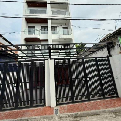 bán nhà Hoa Lâm-Việt Hưng, 83m x 5 tầng, thang máy, gara, nở hậu, 6 ngủ khép kín, dòng tiền 400tr/năm