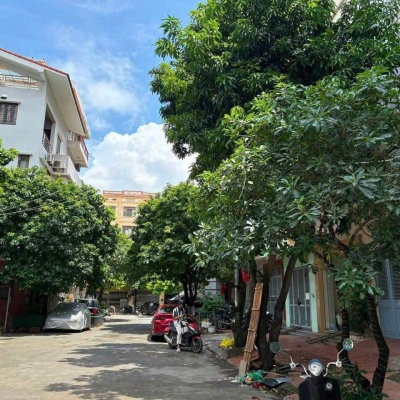 CHO THUÊ NHÀ LIỀN KỀ 67 PHÙNG KHOANG – NAM TỪ LIÊM  50M² × 5 TẦNG  MT 4M