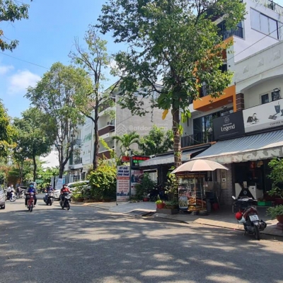 Bán biệt thự KDC cao cấp gần Bến xe Q.8- 4 tầng, 8PN, 140m2  ngang 7m - 13.999 tỷ (còn TL). Lh: 0909797545