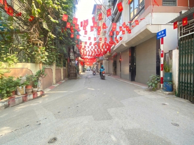 Cho thuê nhà 50m² x 1,5 tầng ngõ 143 Nguyễn Chính 6 triệu. làm kho, điện lạnh, nhôm kính