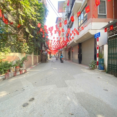 Cho thuê nhà 50m² x 1,5 tầng ngõ 143 Nguyễn Chính 6 triệu. làm kho, điện lạnh, nhôm kính