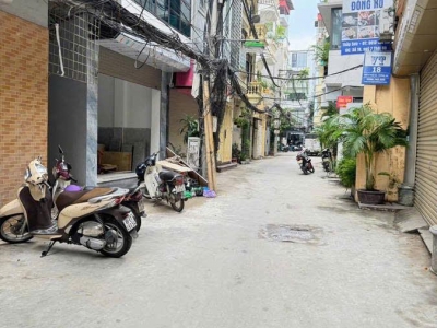 BIỆT THỰ SIÊU VIP - LÔ GÓC 3 MẶT THOÁNG - GARA Ô TÔ ĐỖ CỬA - 40M RA PHỐ - SỔ ĐẸP