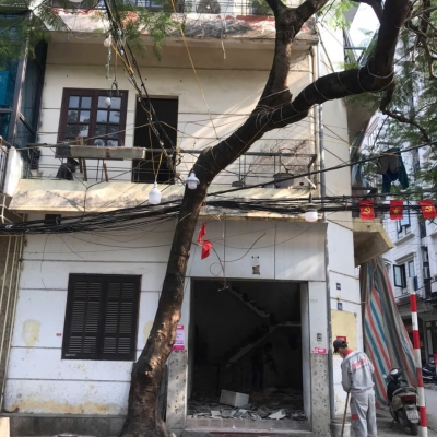 Cho thuê nhà Phố Trung Kính, 40m2 x 4 tầng, giá 25 Triệu Spa, hoặc VP