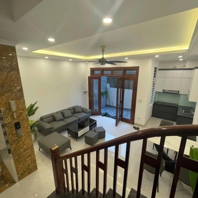 Thạch Bàn - 1 căn độc lập - Thang máy - Ô tô đỗ cửa - 48m chỉ 7.7 tỷ