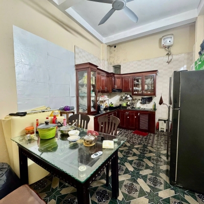 Bán nhà Nguyễn Đình Chiểu, 91m2, 5 tầng, nhỉnh 23 tỷ, phù hợp kinh doanh cà phê, spa