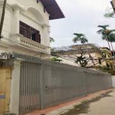 Bán biệt thự ngõ Lạc Long Quân Tây Hồ 165m2, mặt tiền 14m lh 0935628686