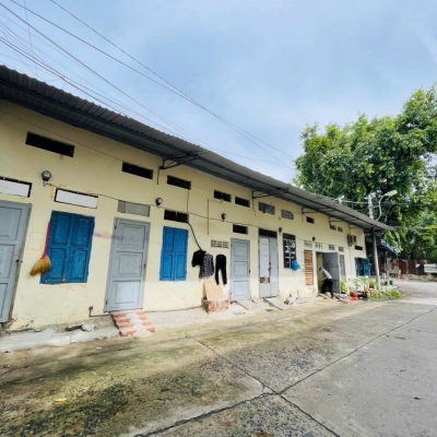 Lô góc Nguyễn Thị Định và đường Phan Như Cẩn đối diện sân bay cũ. Khu quân đội an ninh thuộc dạng vip ở Nha Trang. Cách chợ Osin 50 mét

Dt. 80m2 ngang 4. Qh còn 74m2. Phù hợp xây căn hộ kết hợp quán cf. ( 1 tầng hầm để xe+ tầng 1 kinh doanh+ 5 tầng căn h