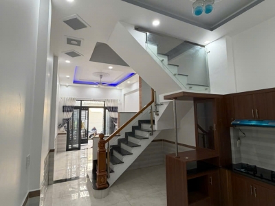 Bán nhà 3 Tầng P.Trấn Biên,SHR hoàn công,đường 2 xe hơi,kế bên chợ Bửu Long