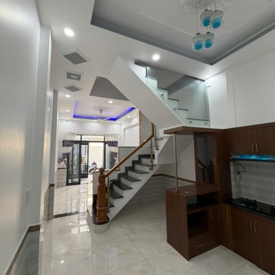 Bán nhà 3 Tầng P.Trấn Biên,SHR hoàn công,đường 2 xe hơi,kế bên chợ Bửu Long