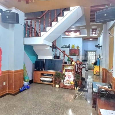 Bán nhà chính chủ Gò Vấp – 4 tầng, ngang 4.5m, xe hơi vào nhà – chỉ 6.95 tỷ (TL).