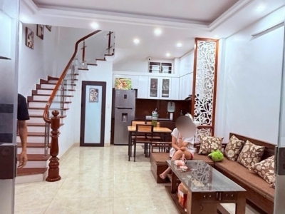 LẠC LONG QUÂN DT 30M xMT 5.2m-11,5 TỶ,VÀI BƯỚC Ô TÔ 54 CHỖ TRÁNH,NGÕ THÔNG,GẦN HỒ