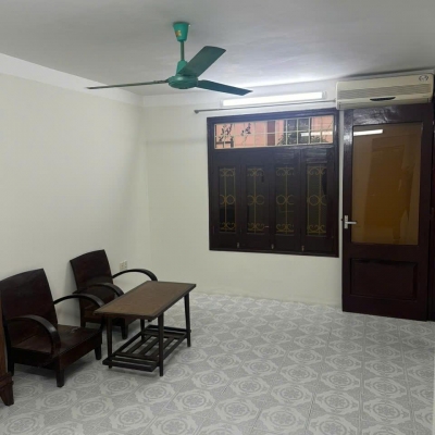 Cho thuê nhà tầng 3-D3 nhà lắp ghép P.Giảng Võ, Hà Nội, DT 51m2, 3 phòng, khu bếp, vệ sinh