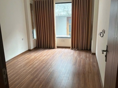 LẠC LONG QUÂN DT 40M x5 TẦNG-11,9 TỶ NGÕ BA GÁC TRÁNH,LÔ GÓC,GẦN HỒ TÂY