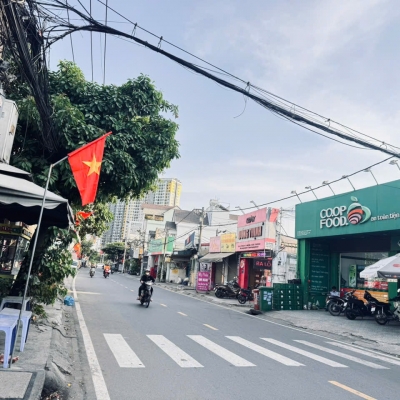 BÁN ĐẤT TẶNG NHÀ TRỌ BÌNH CHIỂU – TP THỦ ĐỨC  180M²  NGANG 7M  XE HƠI ĐỖ CỬA  GIÁ 10.8