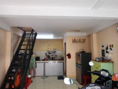 ► 2.2x tỷ  kiệt 2.5m gần Nguyễn Văn Linh  đi bộ ra Cầu Rồng, 2 tầng sạch sẽ cứng cáp