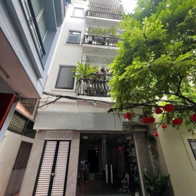 BÁN NHÀ DÂN XÂY OTO ĐỖ 10M - PHỐ HUỲNH THÚC KHÁNG- 60Mx5T,MT5,3M - LÔ GÓC