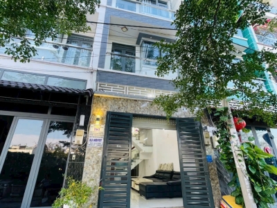 NHÀ DÂN TRÍ CAO - 4 TẦNG HẺM XE HƠI THÔNG - CẠNH PHÚ MỸ HƯNG, HƠN 6 TỶ