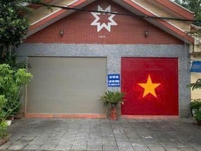 Chính chủ cần bán 2 nhà, vị trí đẹp, trung tâm TP Sơn La, 0396818167