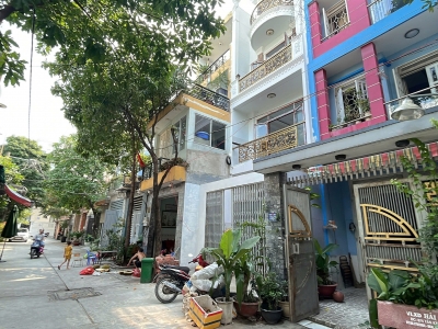 ???? Bán gấp nhà 3 tầng cực đẹp – hẻm 8m Tân Kỳ Tân Quý – chỉ 6.5 tỷ! ???? Thích hơp co người lớn tuổi ZaLO79-53.53.530