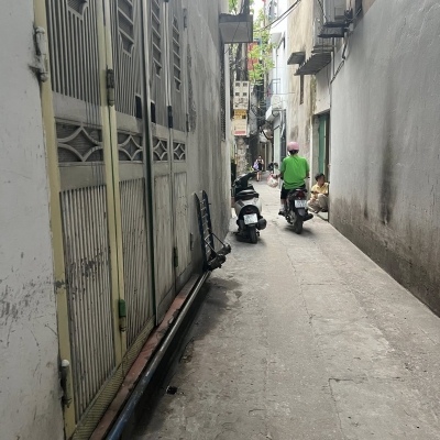 BÁN NHÀ ĐẸP NGÕ 59 PHỐ QUAN HOA – 61M2  – SÂN RỘNG – Ở NGAY – GIÁ CHỈ 15 TỶ
