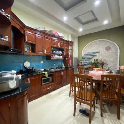 Cho thuê nhà Phố Tân Mai 4 tầng x 55m2, 5 ngủ, 14 Triệu
