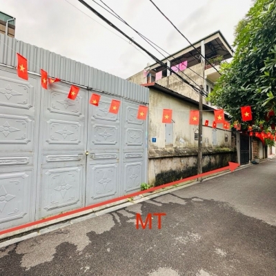 Bán nhà C4 Ngọc Thuỵ 200m x 15m vuông đẹp, ngõ oto tải, giá rẻ nhất khu vực.