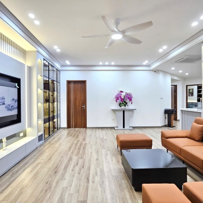20.11.25.1 Bán 3 ngủ Trung Hòa - Hoàng Đạo Thúy, dt120m2, nội thất mới tinh nhập khẩu 100% đẹp như cung điện