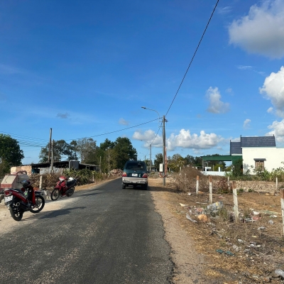 Bán 20m x 49m đất mặt tiền Nguyễn Thông - LaGi - Lâm Đồng giá gốc 180tr/m ngang