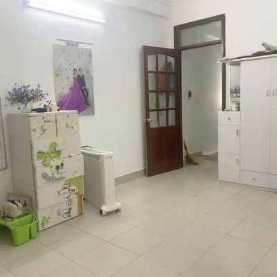 Bán nhà  Định Công 34m2, 5 tầng. mặt tiền 3.9m giá  6.9 tỷ Hoàng Mai Hà Nội