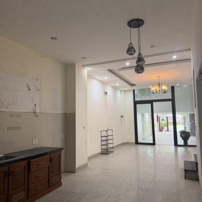 ♥ Mặt Tiền 30 tháng 4, gần Quảng Trường, 161M2, 4 tầng KD Văn Phòng, Căn hộ, 24.x tỷ